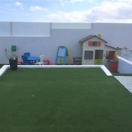 Costa Teguise 3 Bed Villa With Sea View On The Golf Estate Вилла *