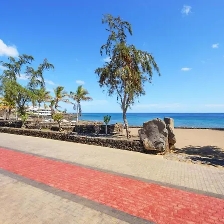 Costa Teguise 3 Bed Villa With Sea View On The Golf Estate Тегисе