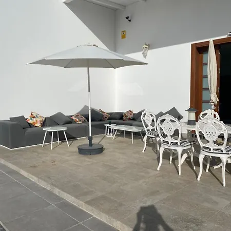 Costa Teguise 3 Bed Villa With Sea View On The Golf Estate *