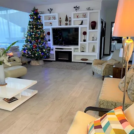 Costa Teguise 3 Bed Villa With Sea View On The Golf Estate Вилла *
