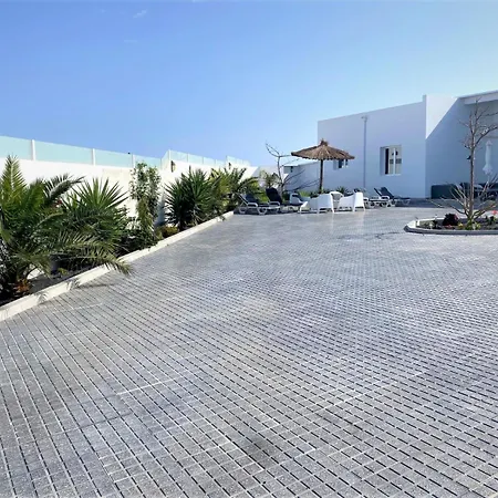 Вилла Costa Teguise 3 Bed Villa With Sea View On The Golf Estate