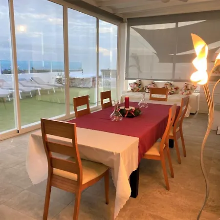 Costa Teguise 3 Bed Villa With Sea View On The Golf Estate Вилла Тегисе