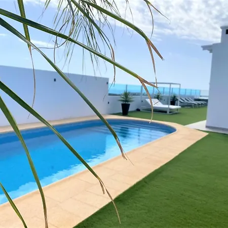 Costa Teguise 3 Bed Villa With Sea View On The Golf Estate *