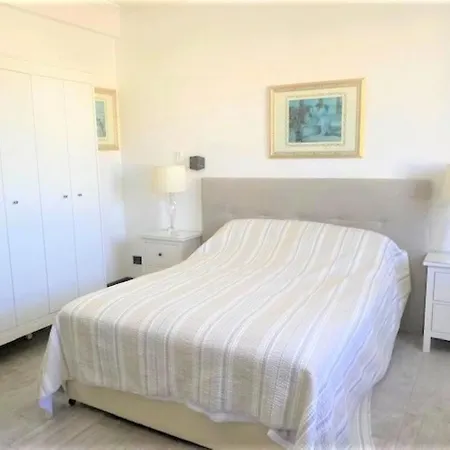 Costa Teguise 3 Bed Villa With Sea View On The Golf Estate Вилла