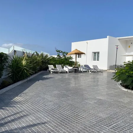 Costa Teguise 3 Bed Villa With Sea View On The Golf Estate * Тегисе