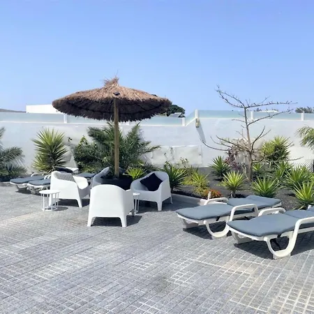 Costa Teguise 3 Bed Villa With Sea View On The Golf Estate Вилла Тегисе